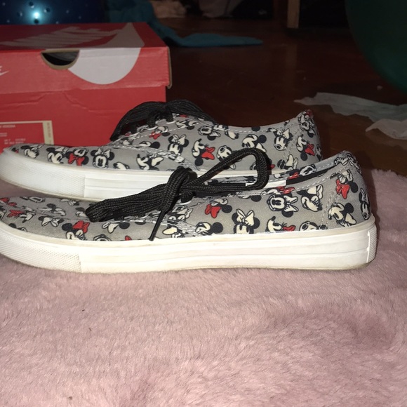 Disney minnie mouse shoes - Picture 4 of 4